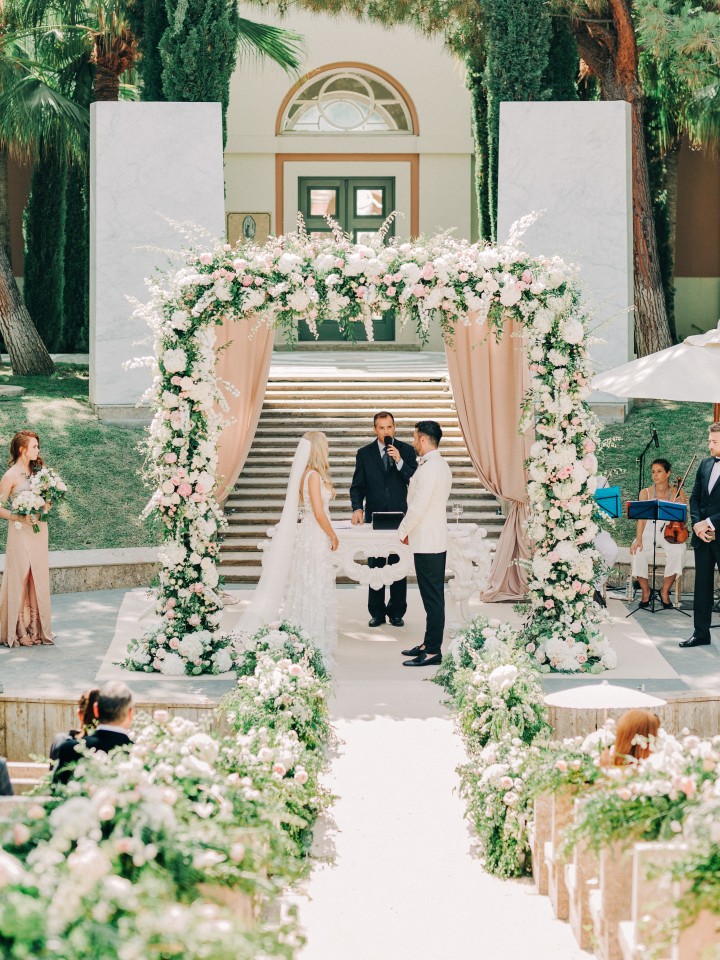 Stylisme et décoration florale pour la Cérémonie et Réception, mariage à Marbella par Pedro Navarro, au Anantara Villa Padierna Palace